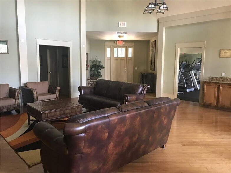 Building Photo - 203 Kelly Rd