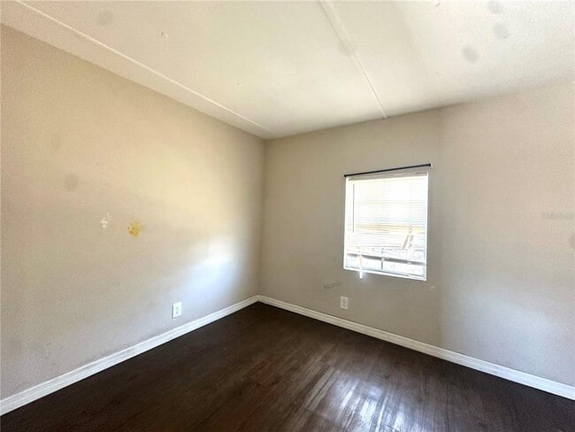 Building Photo - 12 Hill St