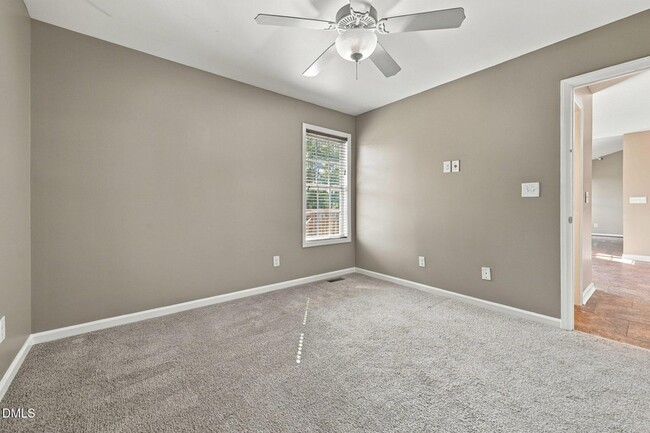 Building Photo - 570 Buchanan Rd