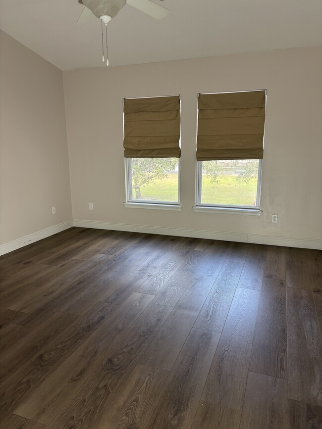 Building Photo - 12974 Kegan St