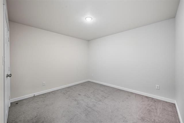Building Photo - 411 E Elm St