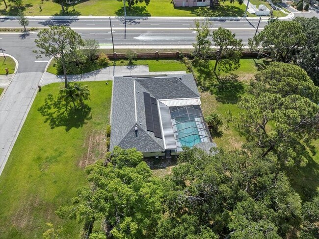 Building Photo - 903 Tomahawk Trail