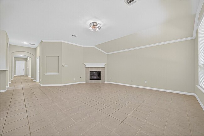 Building Photo - 17506 Waeback Dr