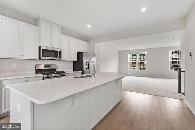 Building Photo - 1505 Wilmer Park Ln