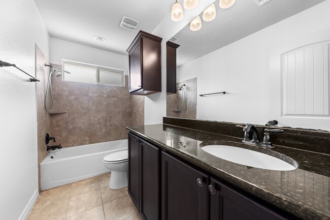 Building Photo - 5705 Fenton Ln