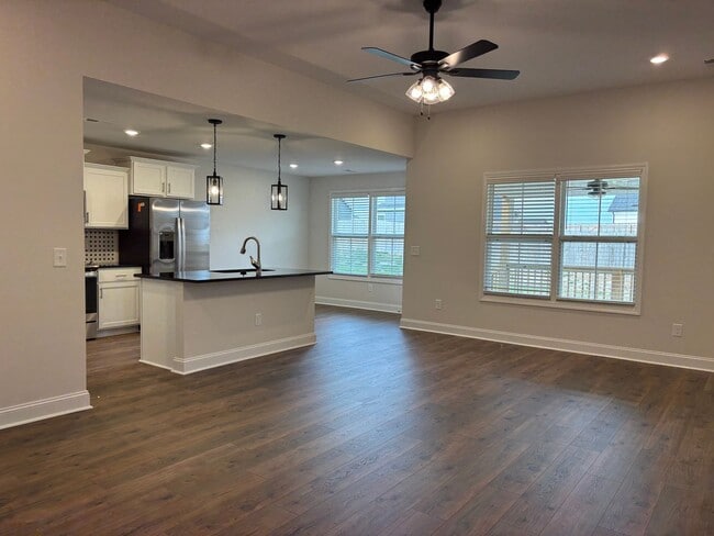 Building Photo - Open-Concept Gorgeous New Construction Home