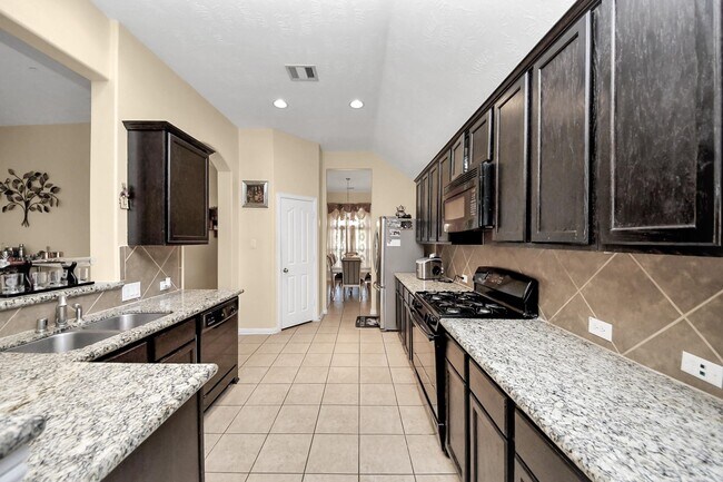 Building Photo - 3018 Wellington Pass Dr