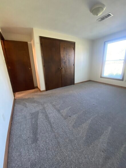 Building Photo - 4491 N 200 E