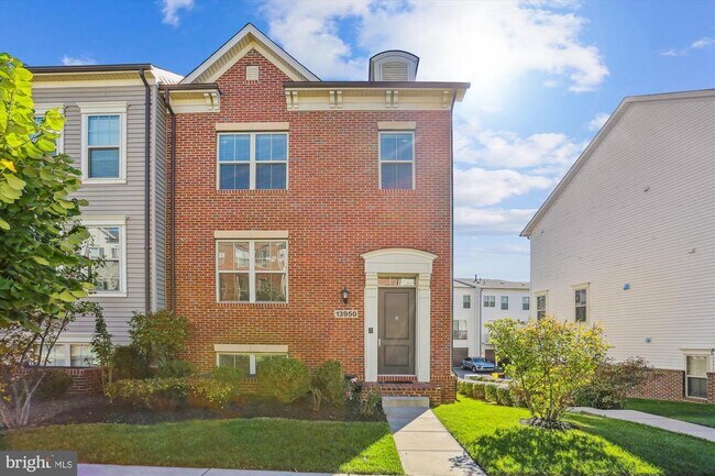 Building Photo - 13950 Estuary Dr