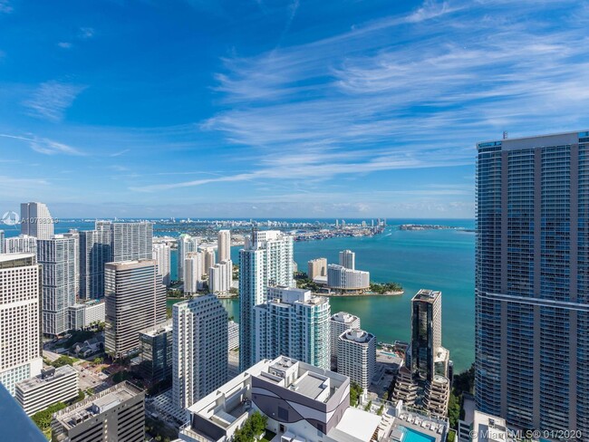 Building Photo - 1000 Brickell Plaza