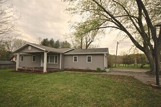 Building Photo - 3801 W Woodyard Rd