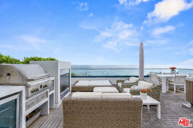 Building Photo - 22065 Pacific Coast Hwy