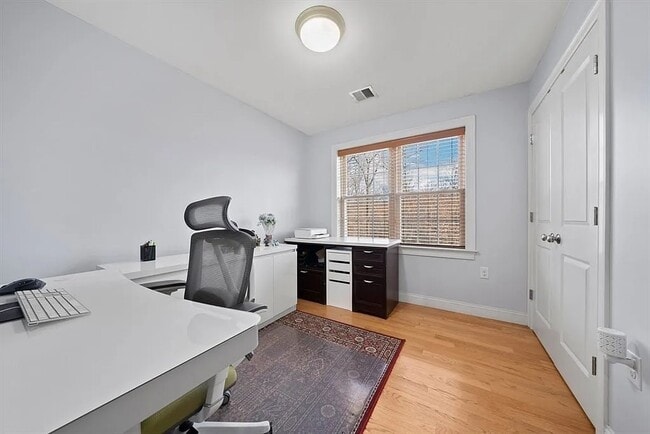Building Photo - 172 Downing Dr