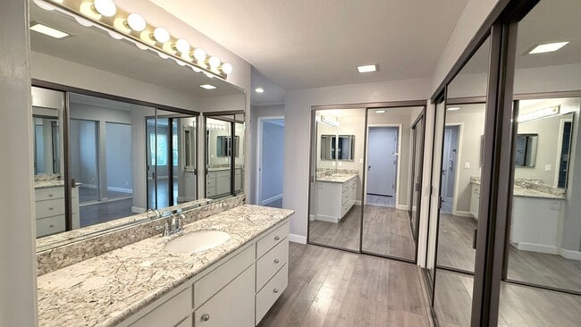 Building Photo - Gorgeous 2BD/2BA, Single-Story TH in Crow Canyon Country Club, Danville- Available NOW!