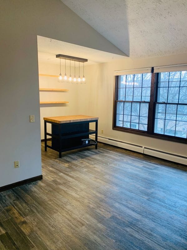 Building Photo - 932 Westbrooke Way