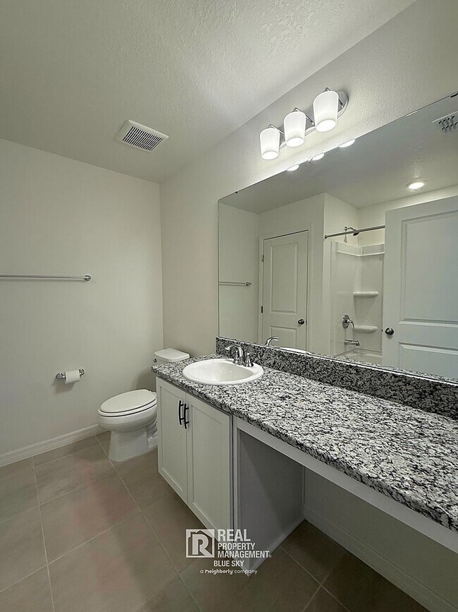 Building Photo - 14603 Abasail Ln