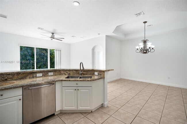 Building Photo - 1581 SW 155th Ct