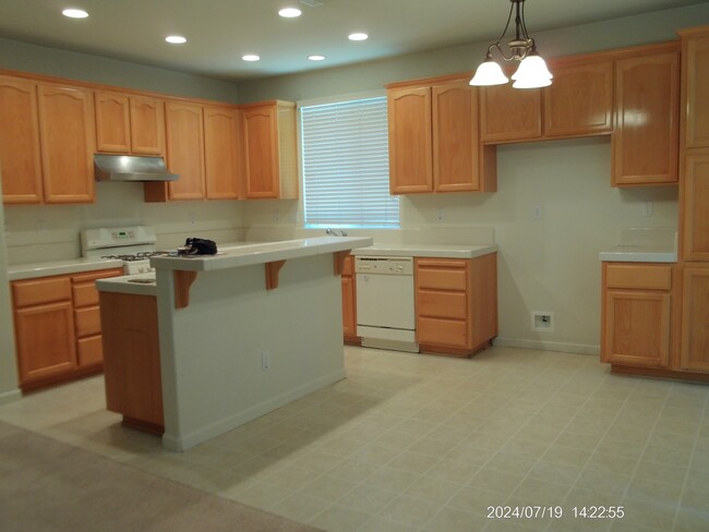 Building Photo - 1735 Cattail Dr