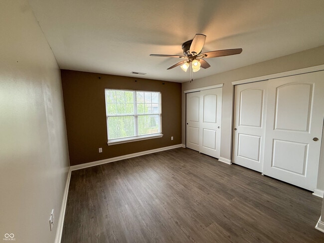 Building Photo - 8836 Kipling Dr