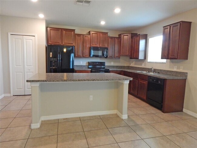 Building Photo - 10259 Strawberry Tetra Dr