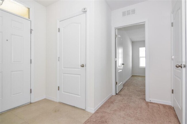 Building Photo - 14401 Beauly Cir
