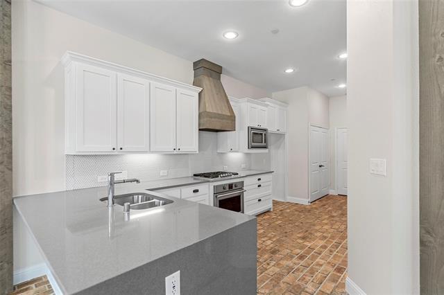 Building Photo - 7000 Kickapoo Dr