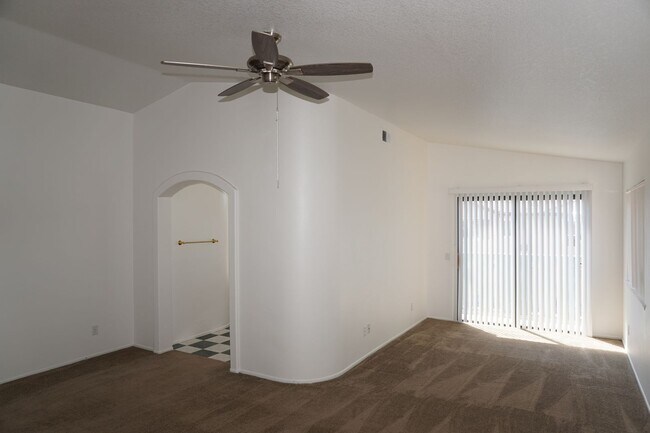 Building Photo - 25955 La Barca Rd