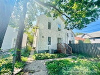 Building Photo - 2431 11th Ave S