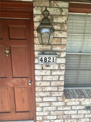 Building Photo - 4821 Zenith St
