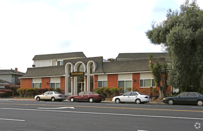 Primary Photo - Mansard Apartments