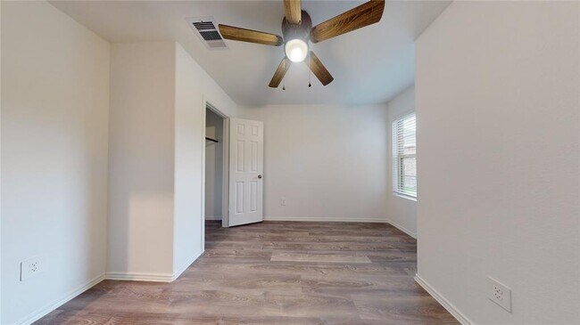 Building Photo - 1206 Silver Fir Ct