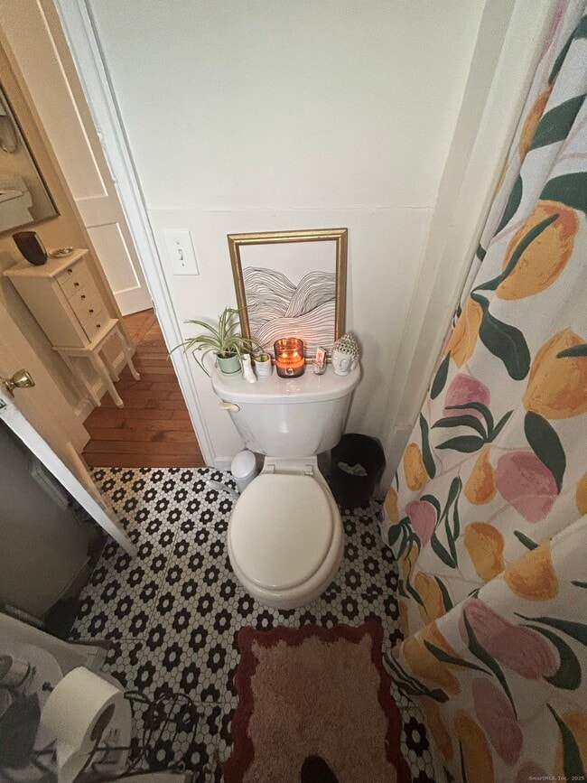 Building Photo - 53 Cooper Ave