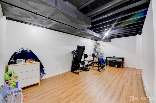 Building Photo - 13 Lackland Ave