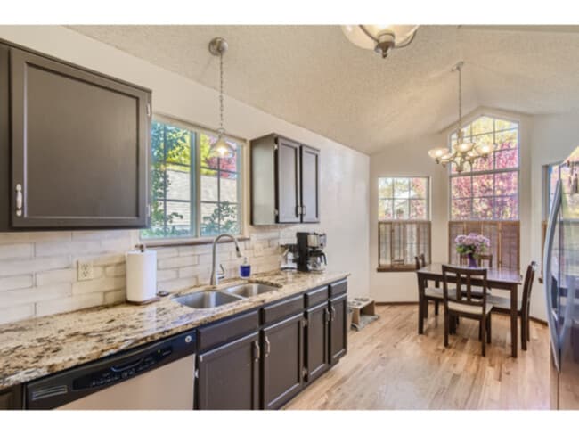 Building Photo - 3184 W Sugarbowl Ct