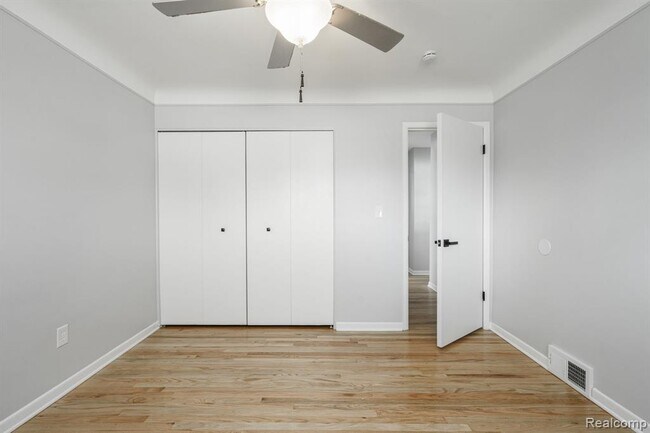 Building Photo - 13103 Iowa Dr