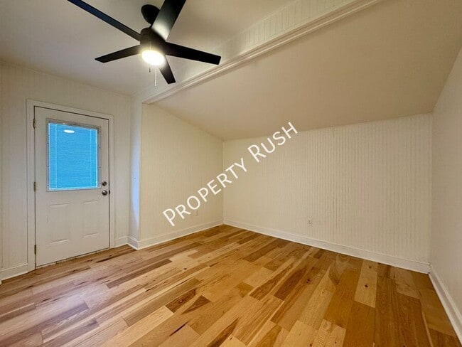 Building Photo - 4521 Balcomb St