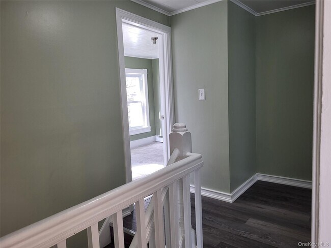 Building Photo - 83 W Main St