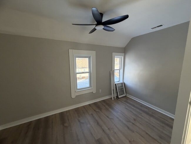 Building Photo - 3193 W 50th St