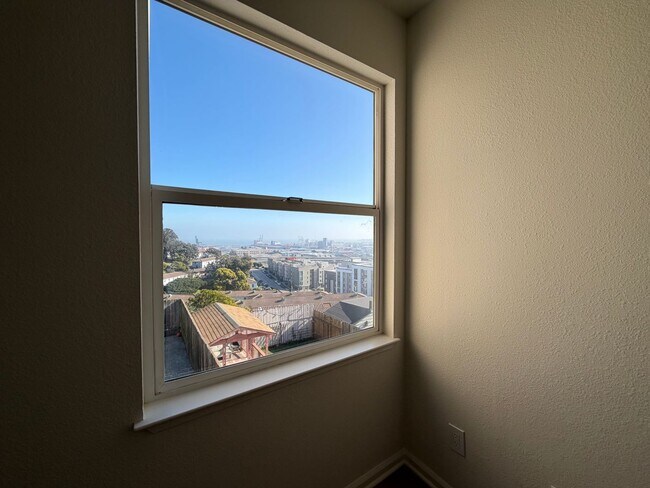 Building Photo - 1151 Wisconsin St