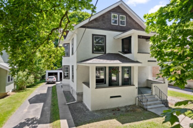 Building Photo - 63 Mitchell Ave