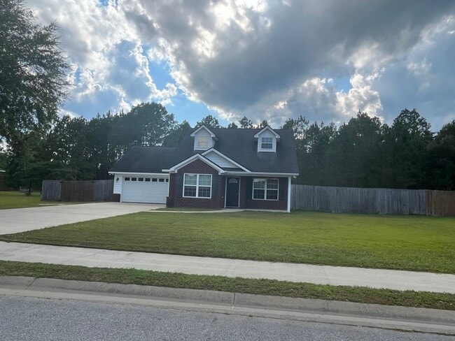 Building Photo - FOR RENT 3 Bed 2 bath Pet friendly home