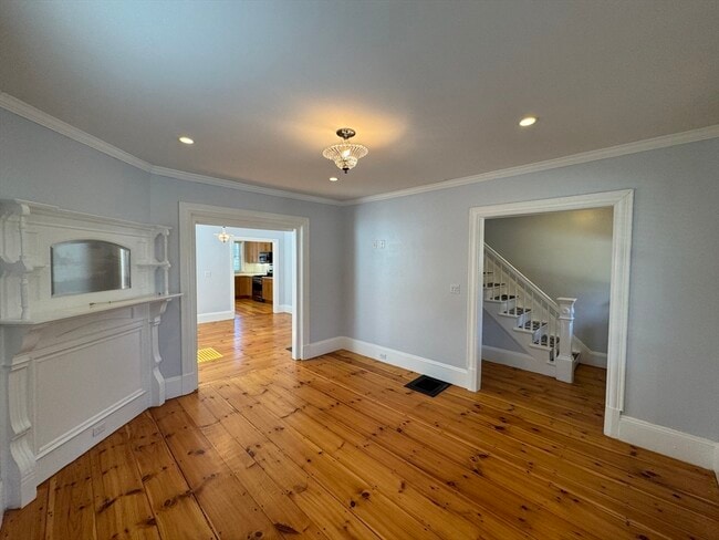 Building Photo - 8 Elmwood St