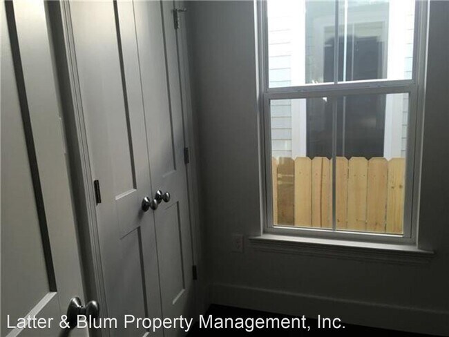 Building Photo - 2 br, 1 bath House - 2607 Marais Street