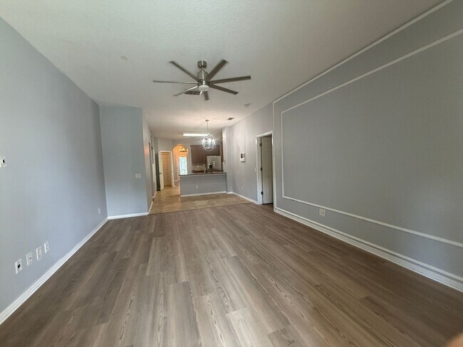 Building Photo - Land O'Lakes POOL home with Lakeviews!