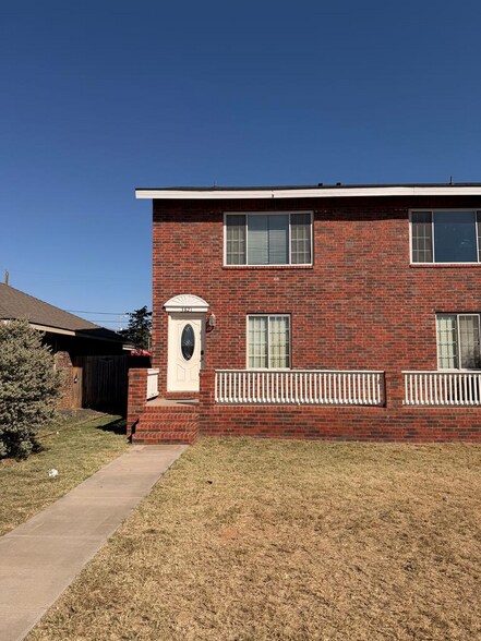 Primary Photo - 3821 Mayer Dr