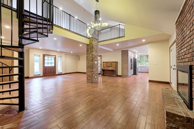 Building Photo - 2429 Cedar Oak Dr
