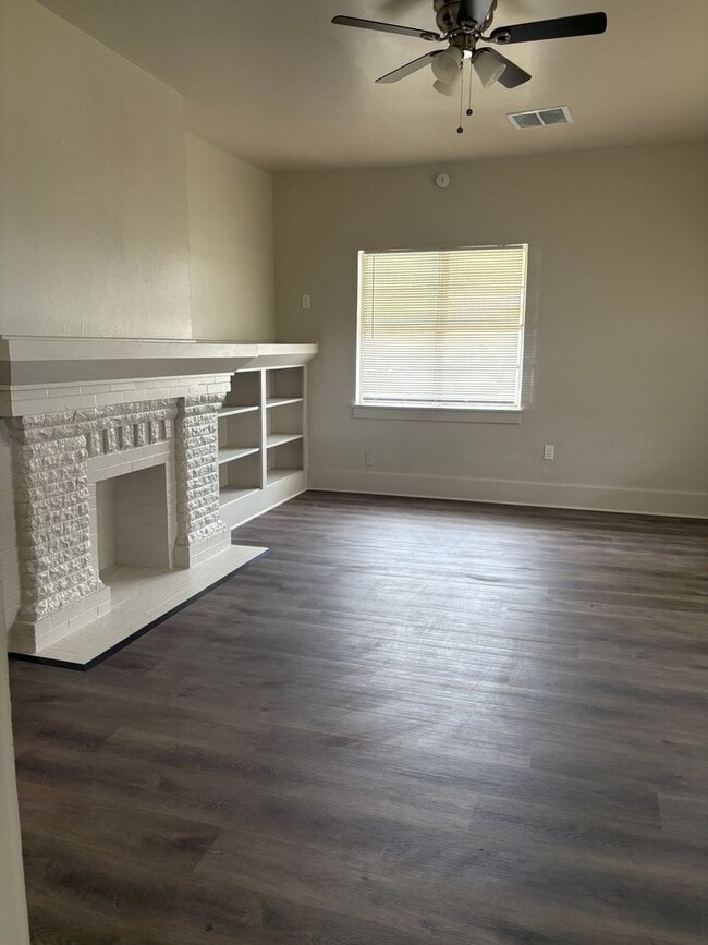 Building Photo - Remodeled Two Bedroom Home in NW OKC