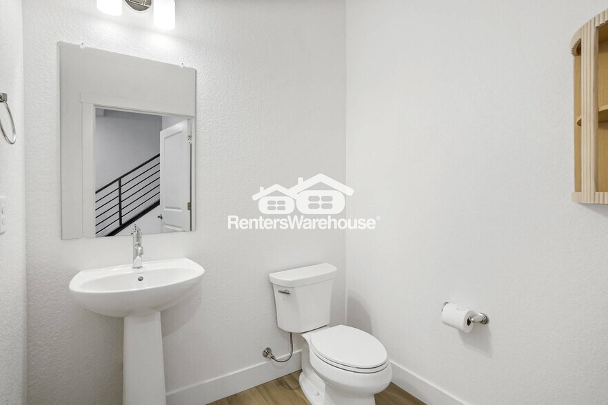 Building Photo - 5361 Pierson Ct
