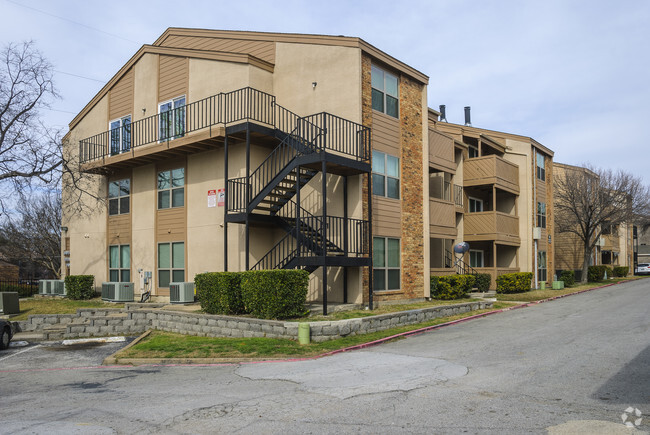 Building Photo - Windtree Condos