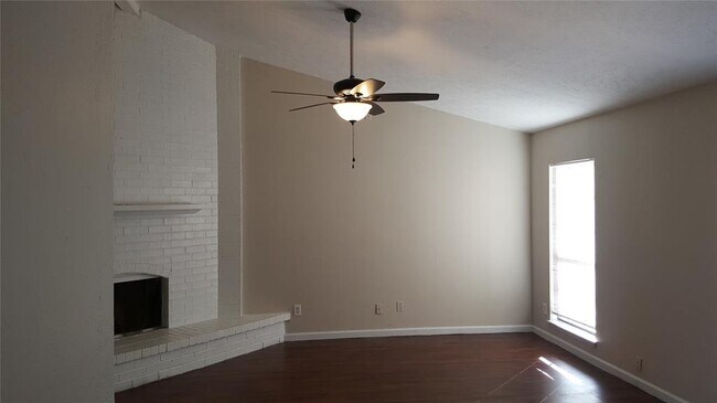 Building Photo - 2015 Bridger Dr